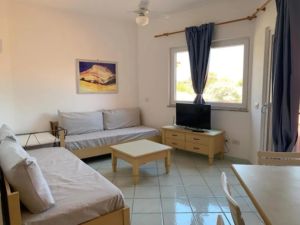 דירה איזולה רוסה Residence Cala Rossa איטליה