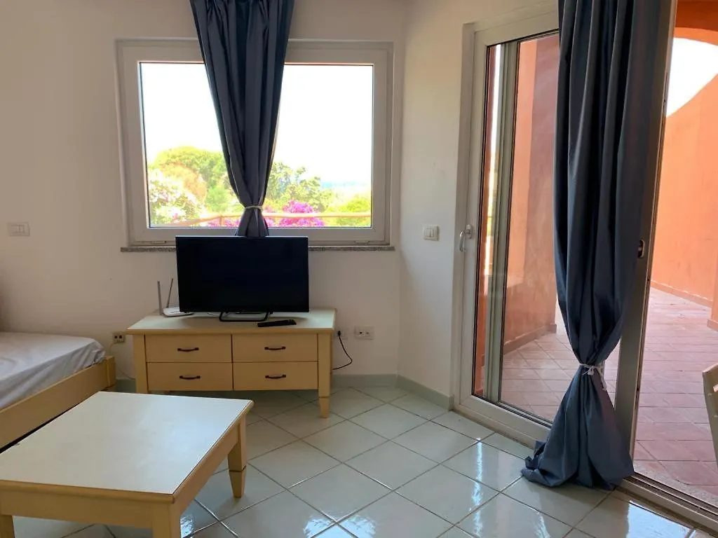 איזולה רוסה Residence Cala Rossa