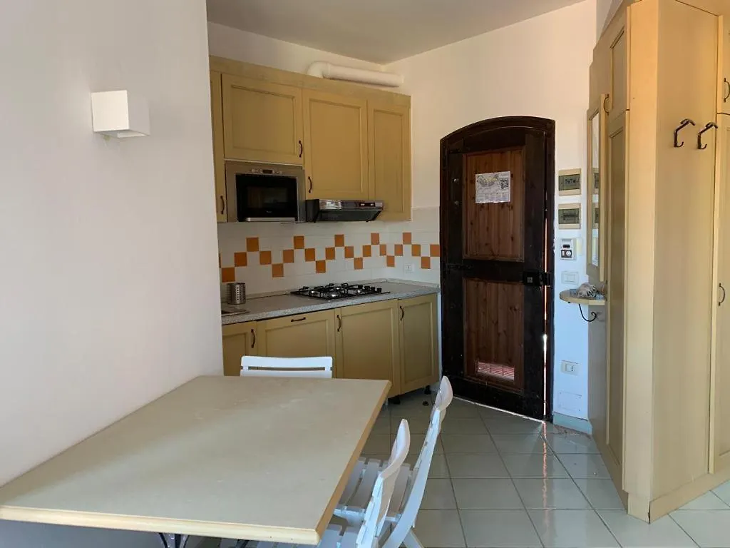 איזולה רוסה Residence Cala Rossa איטליה