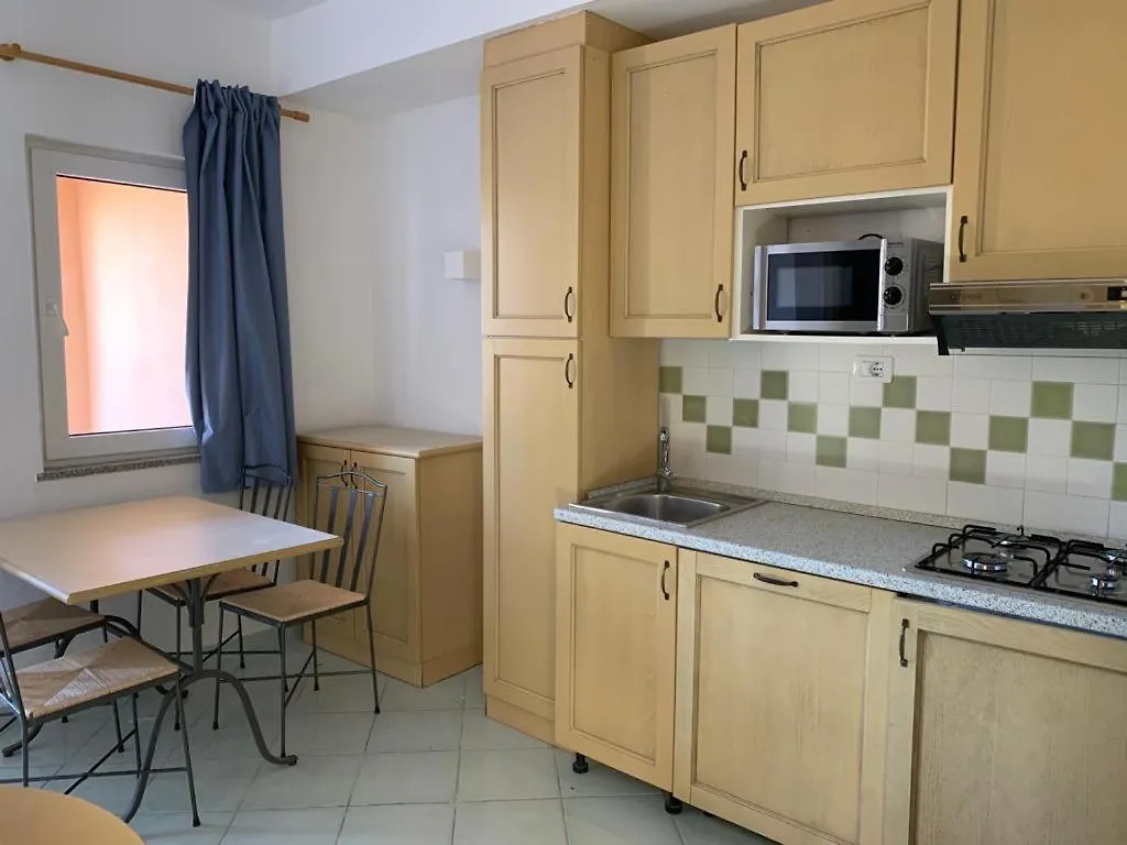 דירה איזולה רוסה Residence Cala Rossa