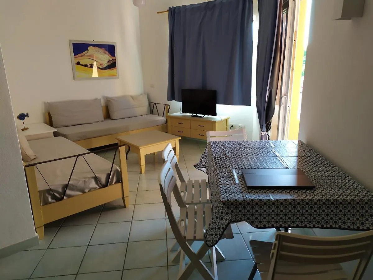 איזולה רוסה Residence Cala Rossa
