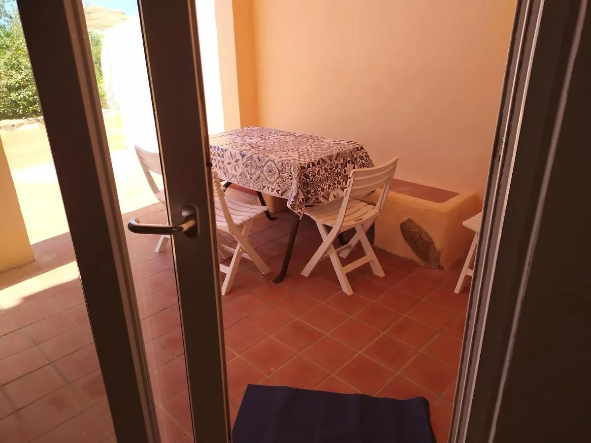 דירה איזולה רוסה Residence Cala Rossa